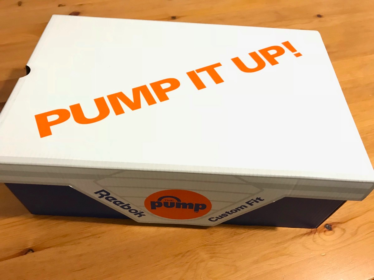 新品のリーボック「ポンプヒューリー」ブラック/ホワイトを半額でゲット!