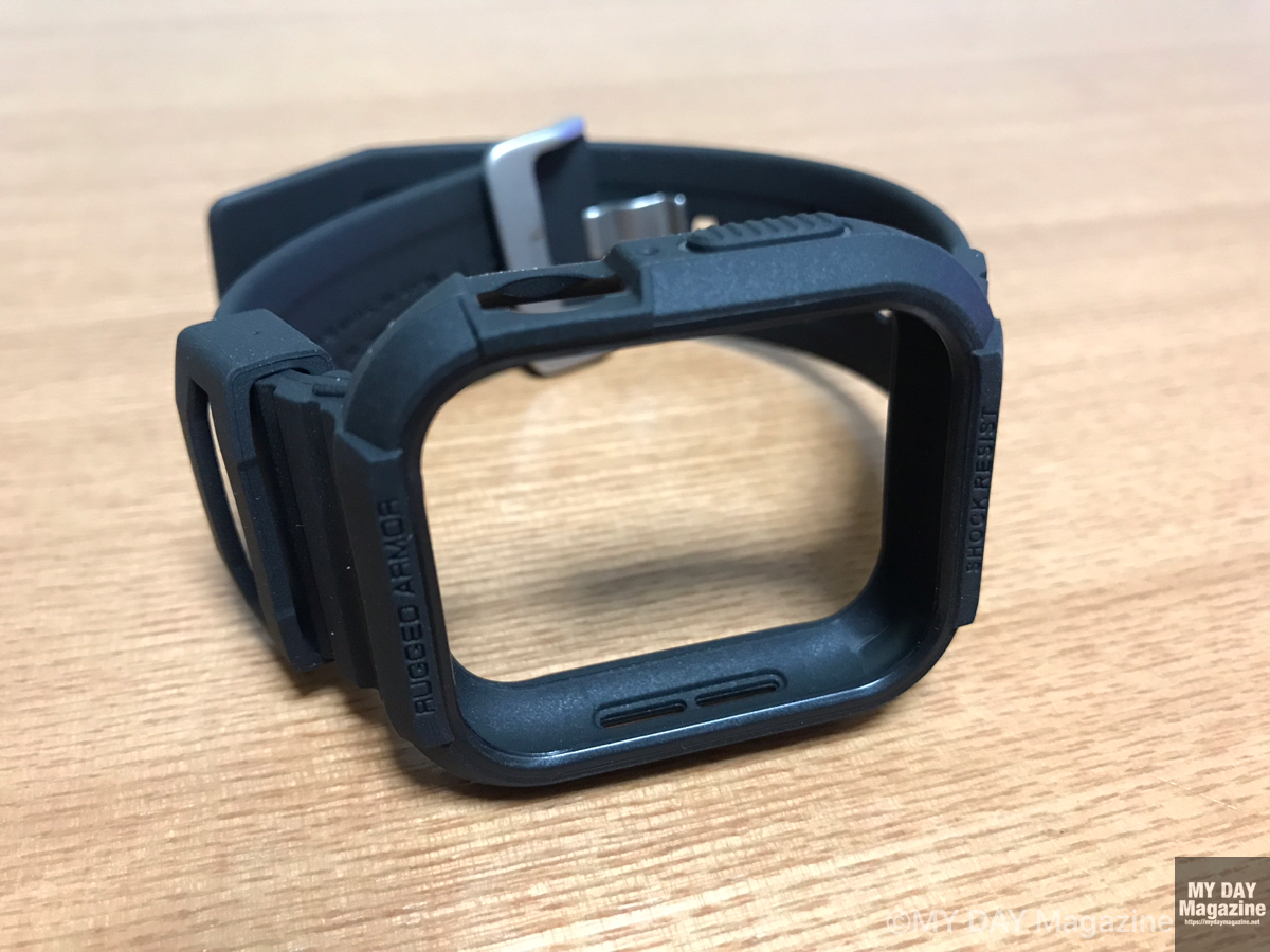 Spigen のApple Watch series4用のバンド「ラギッド・アーマープロ」はバンドとケース一体仕様でおすすめ！