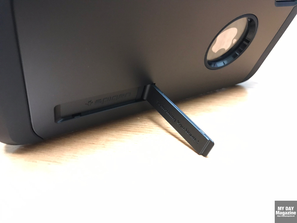 Amazonタイムセール祭りでiPhoneケースを新調。Spigenタフ・アーマー、マットブラックは質感良く安定の満足感！