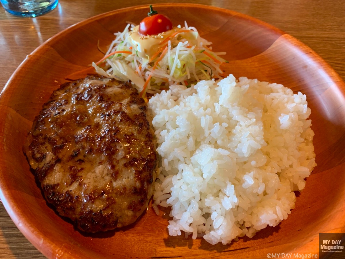 久しぶりのびっくりドンキーランチ。レギュラーバーグディッシュがおすすめだ！