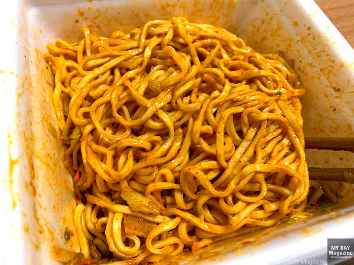 蒙古タンメン中本の焼きそばを入手！冷凍の麻辛麺より食べやすいかも。。