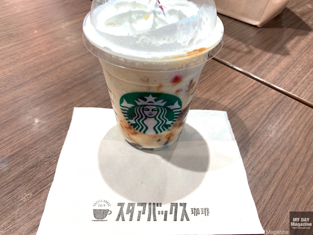 スタアバックス珈琲でプリンアラモードフラペチーノを飲んでみた！アラモード感と果肉がしっかり入っていておすすめ！