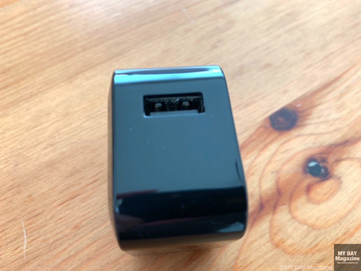 ダイソーのMFI認証のライトニングケーブルとUSBアダプターが優秀過ぎ！